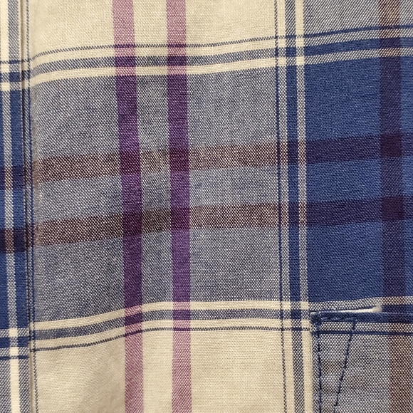 Button down shirt sleeve - Picture 2 of 3